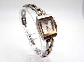 Womens Timex 17mm Watch Square New Battery Two-Tone M7 - £12.22 GBP