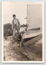 1940 Black &amp; White Photo Of A Man With His Dog In Front Sail Boat Chesapeake Bay - £8.89 GBP