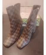 Cape Ribbon Block Round Heel Pointed Toe Boot Beige Brown CheckerZip Up ... - $15.30