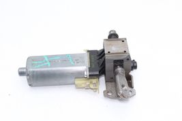 2010 Mercedes SLK230 SLK300 SLK350 FRONT LEFT DRIVER SEAT ADJUSTMENT MOTOR U0052 image 3