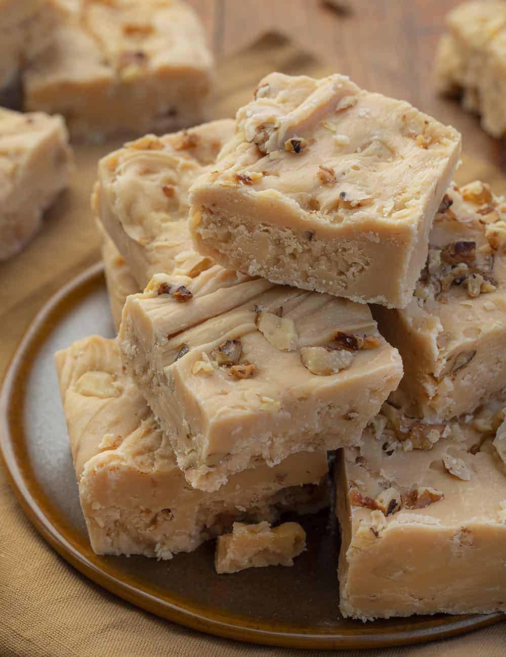 Primary image for 8oz Gourmet Maple Walnut Fudge 