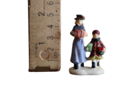 Christmas Village Figurine Child Girl Mother Nanny Woman Gifts Present W... - $193.72 MXN