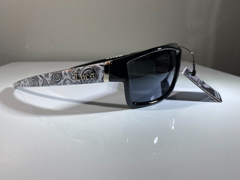 men&#39;s sunglasses with black lenses and white and black bandana side arms - $9.50