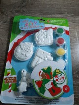 Very Merry Christmas 4 Plaster Christmas Ornaments Kit For Kids. Bear, Snowman - £15.01 GBP