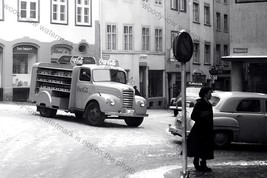 CV509 - Coca Cola Delivery Truck - photograph 6&quot;x4 - $56.15 MXN