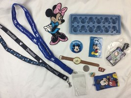 Junk Drawer Lot Buttons Pins ice cube tray Disney Lanyard Mickey craft /... - $374.40 MXN
