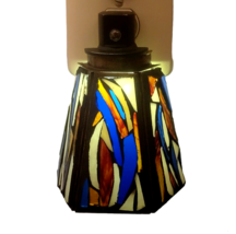 Tiffany Style Stained Glass Night Light Plug In LED Photo Cell Light Sensor 6&quot; - £23.69 GBP