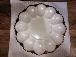 Vintage Egg White Milk Glass Deviled Egg Serving Plate With Gold Trim - £17.41 GBP