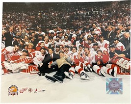 Detroit Red Wings 2002 8X10 Photo Hockey NHL Stanley Cup Champs Team Pic... - £10.34 GBP