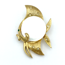TROPICAL FISH vintage mother of pearl disc pin - MCM gold-tone white MOP brooch - £15.98 GBP