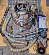 Vintage Filter Queen Vacuum w/Attachments - Excellent Shape - $3,012.89 MXN