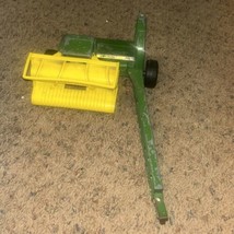 JOHN DEERE PULL TYPE FORAGE HARVESTER DIECAST-1/16-Ertl Missing Chute - £12.05 GBP