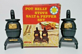 1970&#39;s Pot Belly Stove Salt &amp; Pepper Shakers Plastic, In Original box U34 - £7.97 GBP