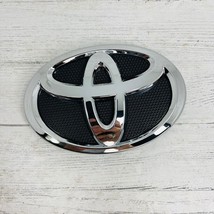 Toyota Corolla Genuine Radiator Grille Front Panel Emblem 7530102040  7531202050 - £26.61 GBP