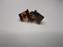 Vintage Canada USA Flap Lapel Pin 3.1cm - £9.34 GBP