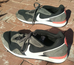 Nike Venture Runner Iron Gray/Crimson Men&#39;s Size 15 CK2944-004 - £30.36 GBP