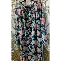 Time and Tru Womens Black Floral Long Sleeve - $289.65 MXN