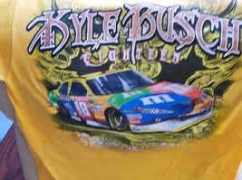 Kyle Busch #18 M &amp; M Camry on a yellow large tee shirt - $366.76 MXN