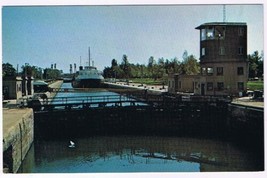 Postcard The Welland Ship Canal Lock #8 Port Colborne Ontario - £3.88 GBP