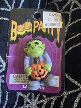 Halloween Vintage 1997 Cvs Boo Party Halloween Lapel Pin #586891 Pumpkin Bear - £6.29 GBP