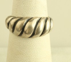 Vintage CP Carolyn Pollack 925 Sterling Scalloped Ribbed Dome Ring - £39.56 GBP