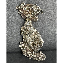 925 STERLING SILVER CUTE LITTLE GIRL CARTOON FAIRY TALE CHARACTER BROOCH... - $34.75