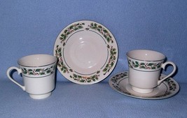 Cambridge Holly Traditions 2 Cup and Saucer Sets Footed - $8.99