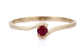 14K Gold Ruby Minimalist Ring - £141.64 GBP