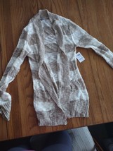 Charlotte Russe Size Medium Beige Stripe Long Sleeve Shirt - £19.34 GBP