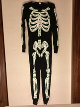 Old Navy Halloween Black Glow in the Dark Skeleton One Piece Pajama Size S Tall - £14.95 GBP