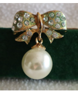Vintage Gold Tone Large Dangle Faux Pearl Bow Ribbon Brooch Greenish Hue... - $178.32 MXN