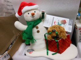 Hallmark &quot;Wrapped In Joy Snowman&quot; 2024 Sound &amp; Motion Plush NEW - $543.17 MXN