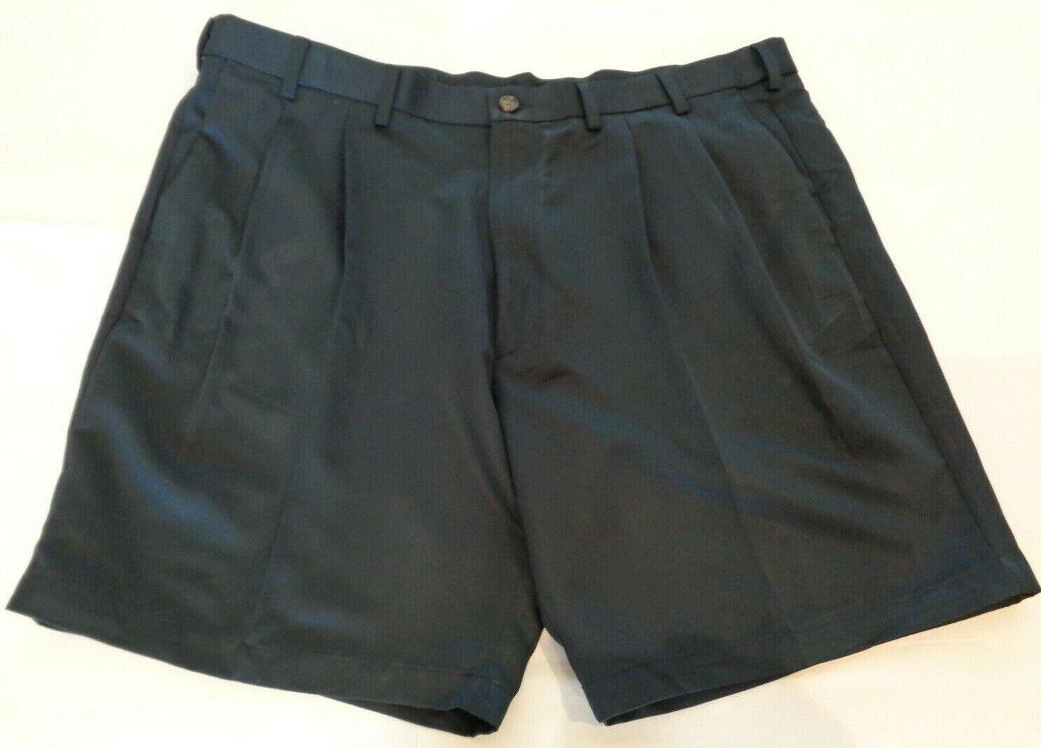 Roundtree & Yorke Size 50 Waist EXPANDER WAISTBAND Navy Pleated New Mens Shorts