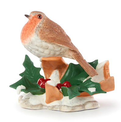 Lenox 2019 Robin Bird Figurine Annual Garden Bird Holly Berries Christmas NEW - £38.55 GBP