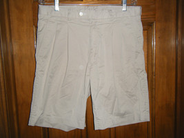Fairway &amp; Greene Pleated Front Light Khaki Golf Shorts - Size 36 Waist - $19.31