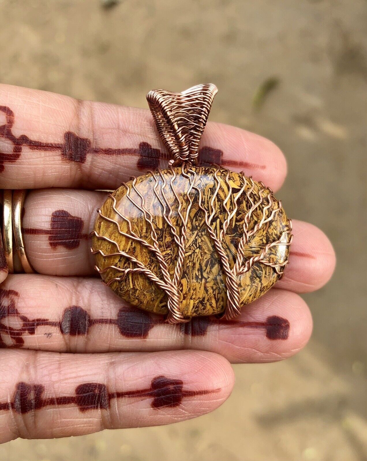 Ciondolo con opale australiano Albero della vita, pietra Ciondolo con opale australiano Albero della vita, pietra
