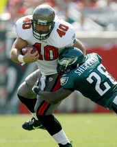 Mike Alstott 8X10 Photo Tampa Bay Buccaneers Bucs Picture Nfl Football V Eagles - £4.01 GBP