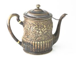 1875-1891 Tiffany &amp; Co Makers Silver Soldered Tea Pot American Repousse ... - $3,316.99