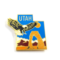 VTG Arches National Park Utah Flying Bald Eagle Bird Enamel Lapel Pin Souvenir - £9.71 GBP