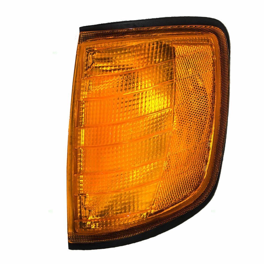 FREIGHTLINER FLD 97 98 99 00 01 02 03-07 CORNER TURN SIGNAL SIDE LIGHT LT - $39.59