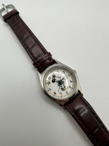 Vintage Minnie Mouse Disney Watch K130-6377-7-09321  BrB1 - $9.50