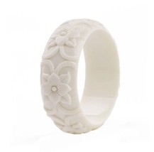 Ivory Cream White Bangle Bracelet Floral Design Flowers Y2K NWT - £12.49 GBP