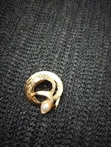 Vintage Lieba USA Signed Dress Scarf Clip gold tone w/white pearl like stone. - £27.69 GBP