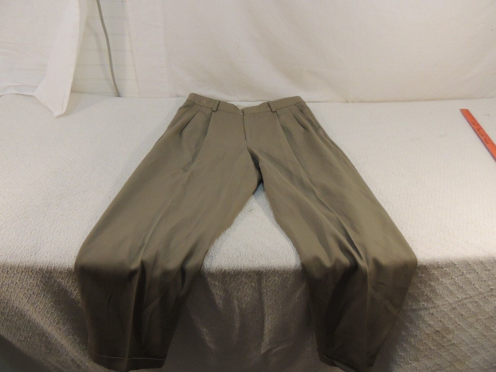 Eddie Bauer Pleated Dress Pants/Slacks Men&#39;s 30x30  100% Wolle Tan/Brown... - $26.39