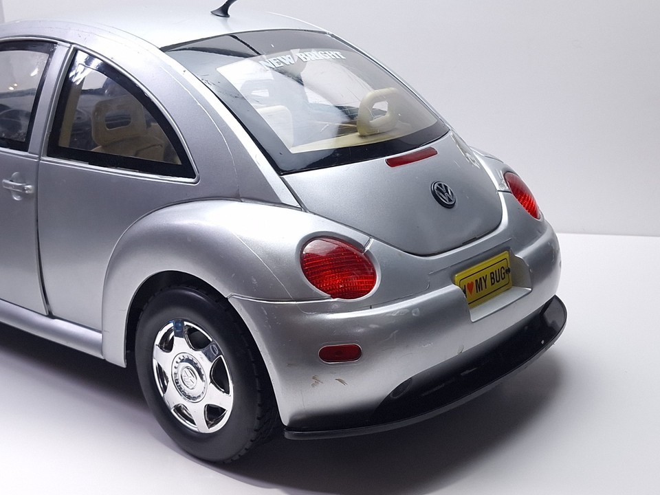 New Bright Toys R/C Volkswagen New Beetle 1:6 CAR ONLY NO REMOTE UNTESTED Item image 9