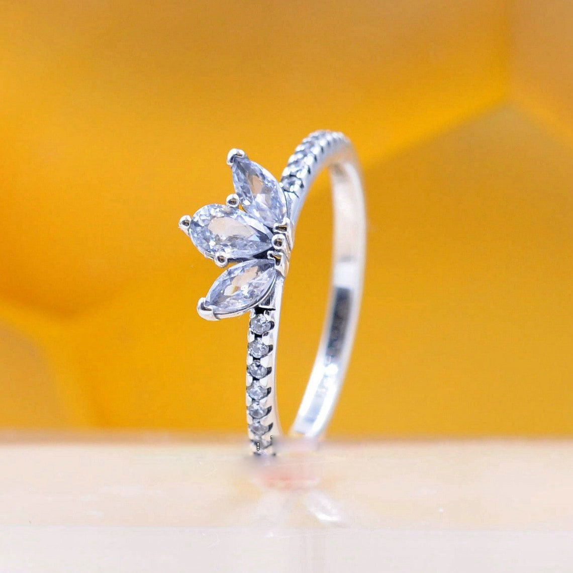 925 Sterling Silver Sparkling Herbarium Cluster Ring For Women