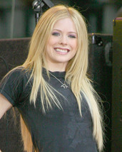 Avril Lavigne 16x20 Canvas Giclee Smiling in Black T-Shirt in Concert - $69.99