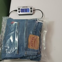 Levi’s 724 High Rise Straight Women's Blue Cotton Distressed Jeans Size 29 29×30 image 7