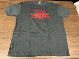 Tom Brady “Took the Tundra” Men’s Gray T-Shirt – Breaking-T – 2XL – NWOT - £7.98 GBP