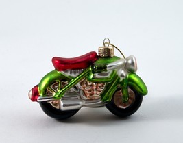 Christmas Ornament Motorcycle Green With Red Seat 4.5&quot; vintage - £6.28 GBP